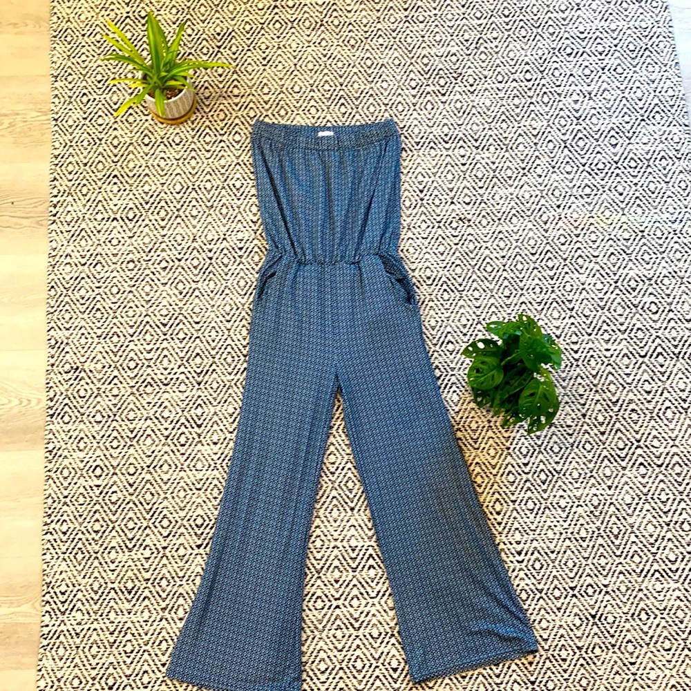 Strapless blue jumpsuit